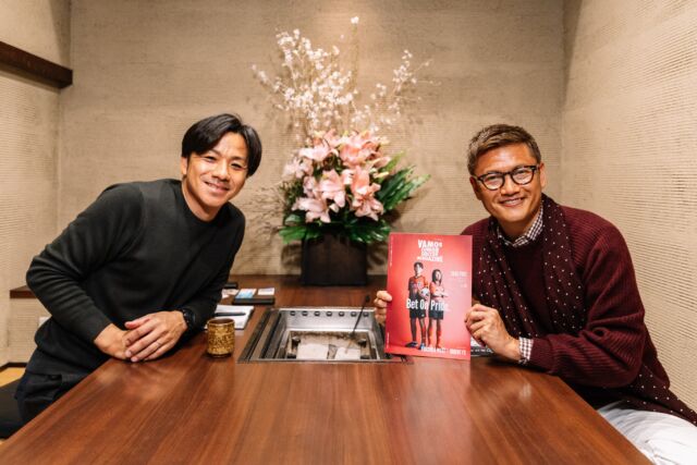 【月給10万円の練習生から、日本代表へ。】

「すべてを自分で決めてきた」男の、熱すぎる生き方。
VAMOS6月号にて、元日本代表FW・播戸竜二さん（ @ryuji_bando ）との特別対談が掲載されます！

💡 播戸さんってどんな人？？
「高校に落ちたらブラジルに行くつもりだった」
「選ぶのは自分。責任を取るのも自分」
月給10万円から日本代表まで這い上がったレジェンドです。
現在は生駒FC奈良の代表として活躍されています。
これからの時代を生き抜く「自分で決める力」について熱く語っていただきました。

 * 親や指導者は、子どもにどう向き合うべき？
 * 挫折を乗り越えるためのメンタルとは？

保護者のみなさん、指導者、そして人生の壁にぶつかっているすべての人に届いてほしい、魂こもったインタビューです。

最後の言葉「一番大事なのは元気やで！」に、大きなパワーをもらいました！

🥩 Special Thanks
今回の撮影に快く協力してくださった「焼肉泰元」さん。
美味しいお肉のおかげで、インタビューもさらに盛り上がりました！本当にありがとうございました。
@taigen_honkan 

📚 VAMOS6月号【播戸竜二 × 衛藤 特別対談】
読めば絶対に、明日からの元気が出ます！
ぜひチェックしてくださいね！

・・・・・・・・・・・・・・・
📷photograph by @shimai_photo_office 

#ジュニアサッカー #バモス
#福岡サッカー
